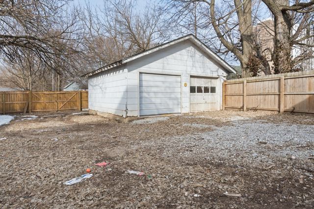 817 S South Campbell Avenue, Springfield, MO 65806