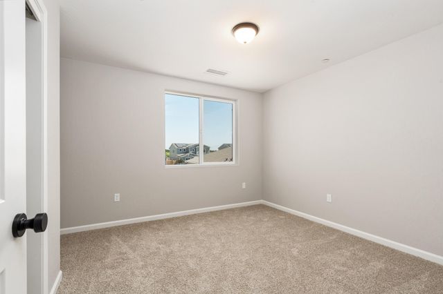 744 S Apple Street, Dinuba, CA 93618
