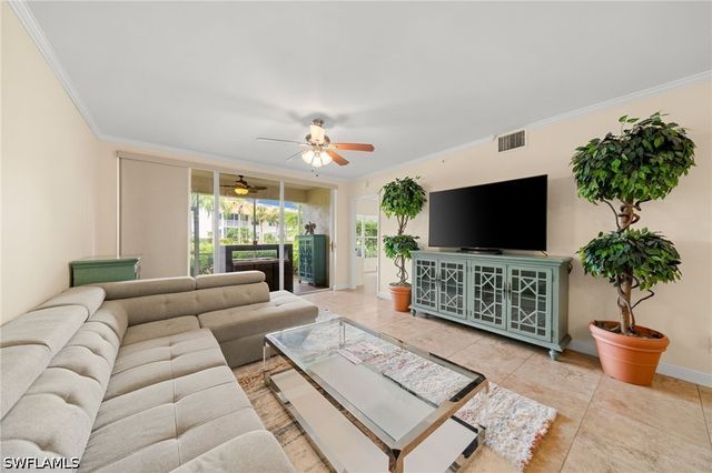 5045 Cedar Springs DR 103, Naples, FL 34110