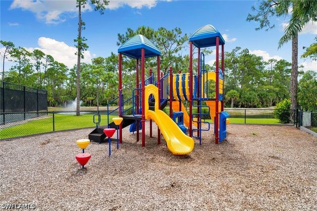 5045 Cedar Springs DR 103, Naples, FL 34110