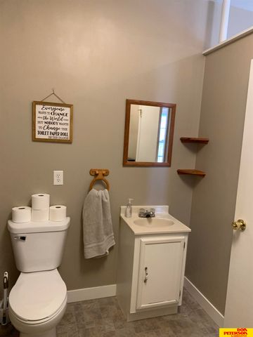 1805 N H Street, Fremont, NE 68025