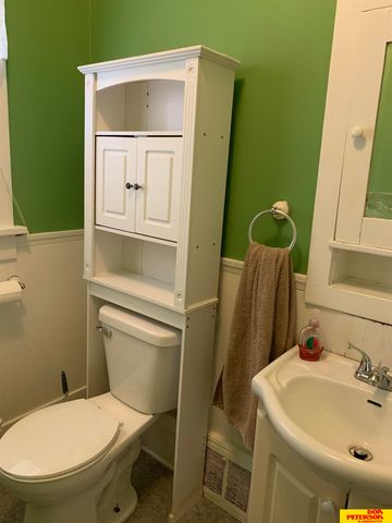 1805 N H Street, Fremont, NE 68025