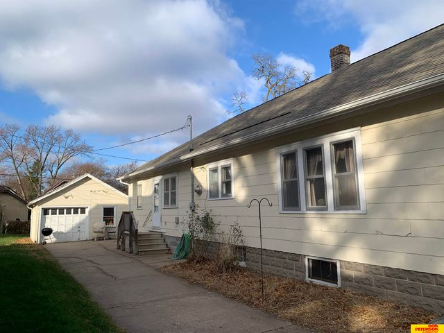 1805 N H Street, Fremont, NE 68025