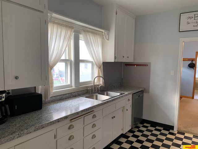 1805 N H Street, Fremont, NE 68025