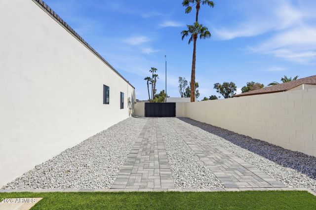 14020 N 64TH Street, Scottsdale, AZ 85254