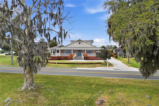 2128 LAKE ARIANA BOULEVARD, Auburndale, FL 33823