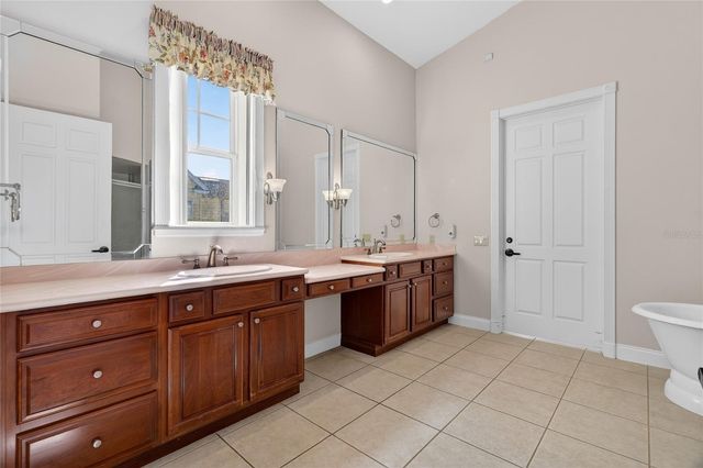 2128 LAKE ARIANA BOULEVARD, Auburndale, FL 33823