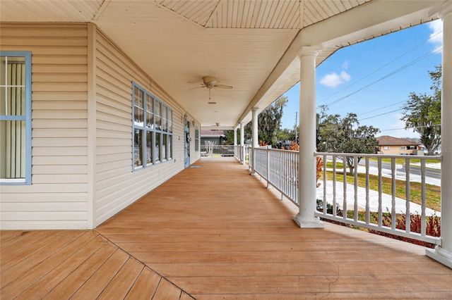 2128 LAKE ARIANA BOULEVARD, Auburndale, FL 33823