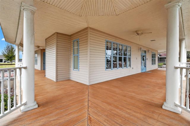 2128 LAKE ARIANA BOULEVARD, Auburndale, FL 33823