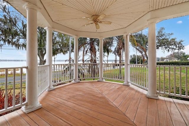 2128 LAKE ARIANA BOULEVARD, Auburndale, FL 33823