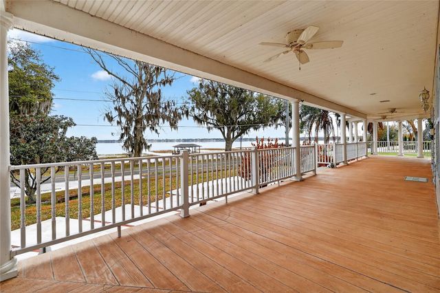 2128 LAKE ARIANA BOULEVARD, Auburndale, FL 33823