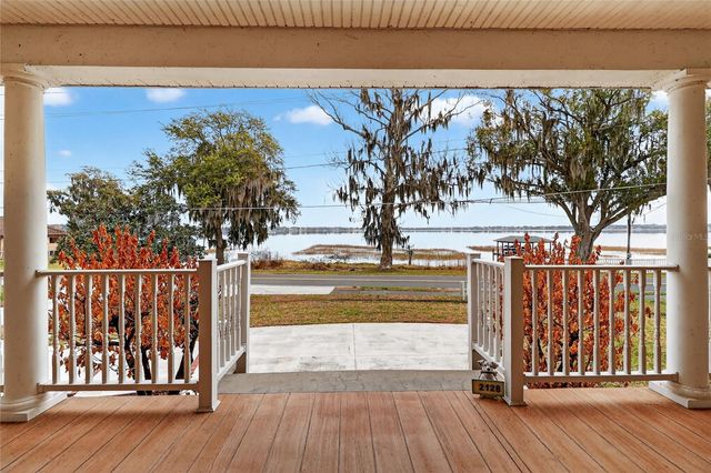 2128 LAKE ARIANA BOULEVARD, Auburndale, FL 33823