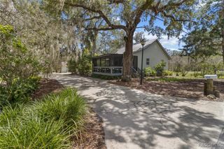 10916 W Oliver Street, Homosassa, FL 34448