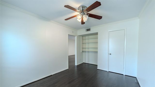 7575 Katy Freeway 103, Houston, TX 77024