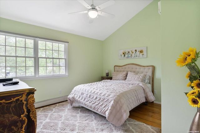5 Mill Race, Hampton Bays, NY 11946