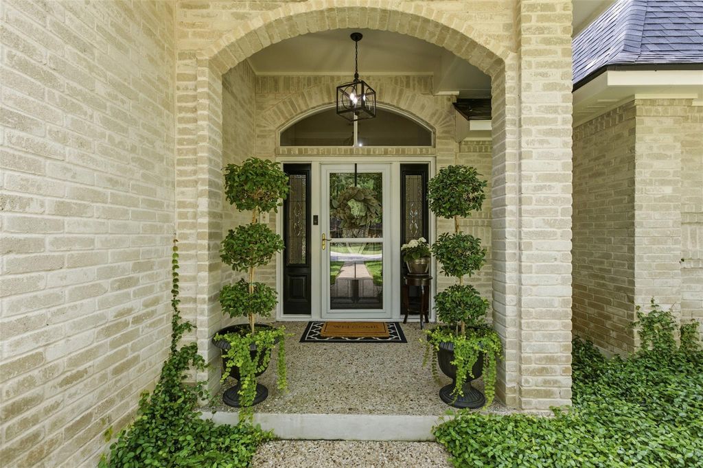 9 Hillway DR, Round Rock, TX 78664