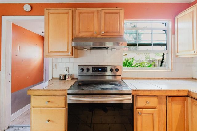 765 60TH AVENUE NE, St Petersburg, FL 33703