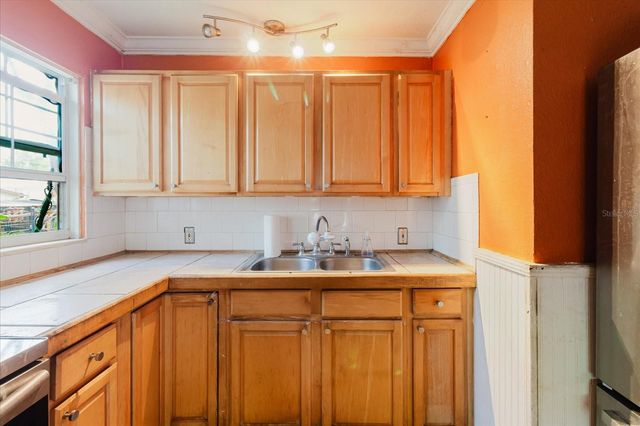 765 60TH AVENUE NE, St Petersburg, FL 33703