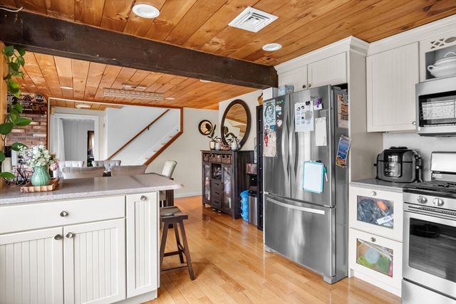 628 Broadway - Aka 628 Ward Ter, Lynnfield, MA 01940