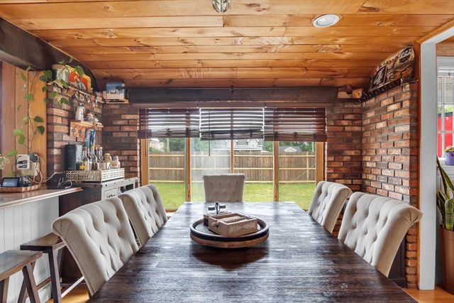 628 Broadway - Aka 628 Ward Ter, Lynnfield, MA 01940