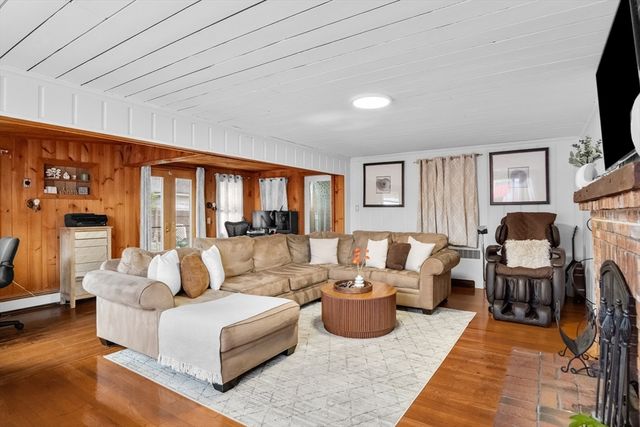 628 Broadway - Aka 628 Ward Ter, Lynnfield, MA 01940