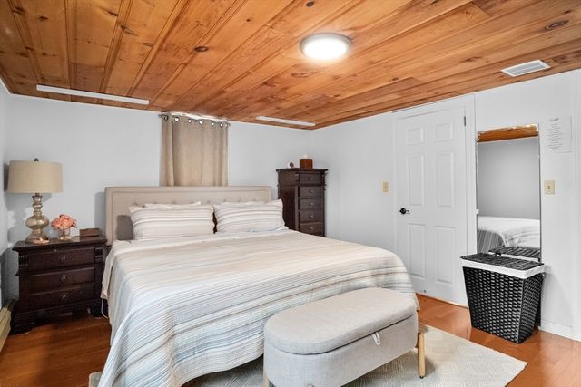 628 Broadway - Aka 628 Ward Ter, Lynnfield, MA 01940