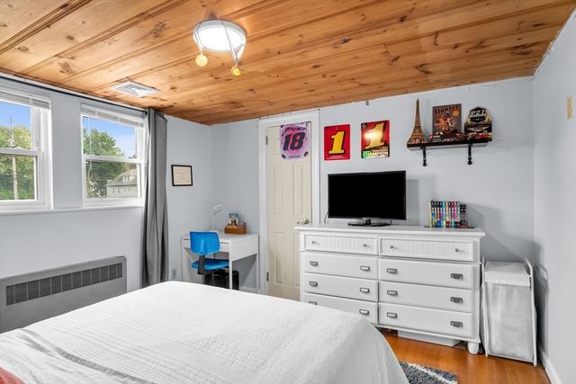 628 Broadway - Aka 628 Ward Ter, Lynnfield, MA 01940