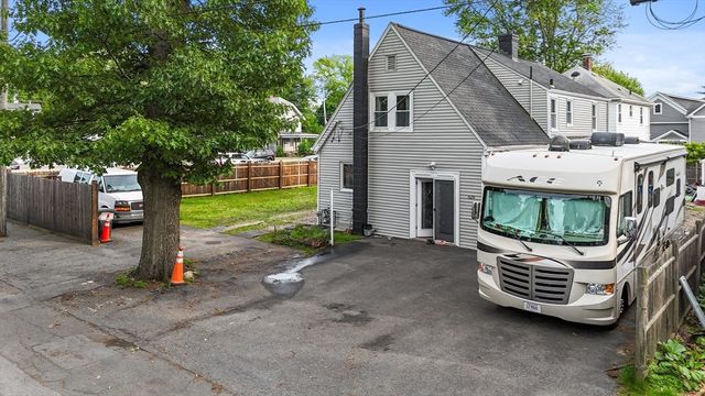 628 Broadway - Aka 628 Ward Ter, Lynnfield, MA 01940