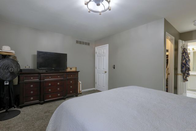 38895 Ridgeview Circle 58, Clinton Township, MI 48036