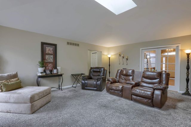 38895 Ridgeview Circle 58, Clinton Township, MI 48036