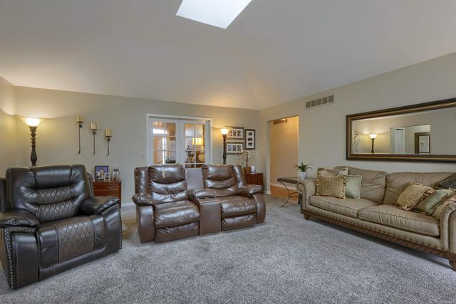 38895 Ridgeview Circle 58, Clinton Township, MI 48036