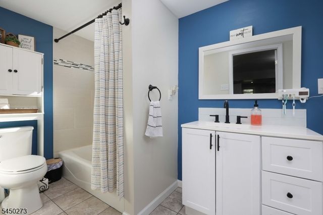 661 Leone St, Woodbridge Twp., NJ 07095