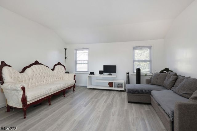 661 Leone St, Woodbridge Twp., NJ 07095