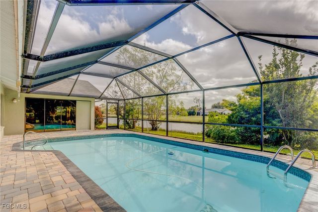 7584 Eagles Flight LN, Fort Myers, FL 33912