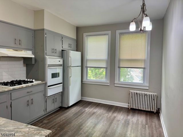 193 Hillside Ave 3, Glen Ridge Boro Twp., NJ 07028