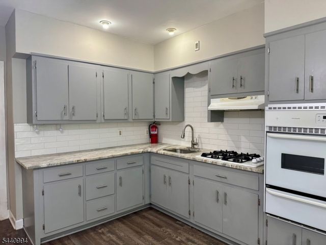 193 Hillside Ave 3, Glen Ridge Boro Twp., NJ 07028