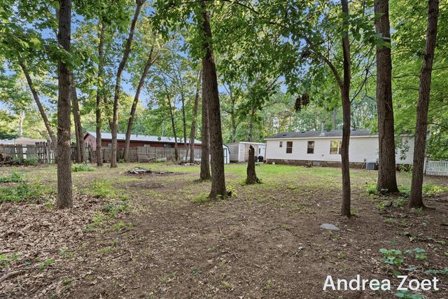 1705 Archwood Drive, Wayland, MI 49348