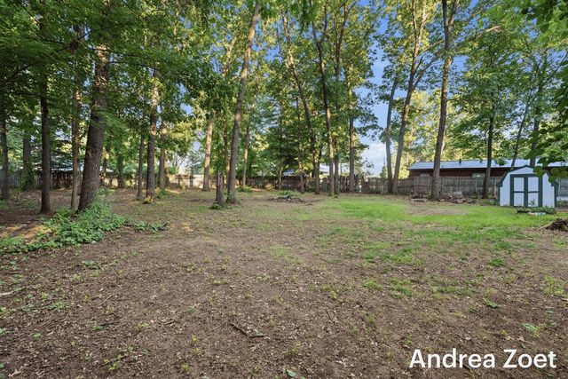 1705 Archwood Drive, Wayland, MI 49348