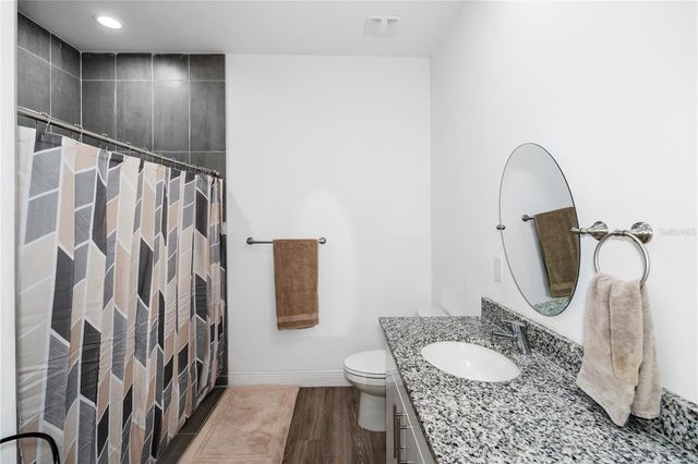 8031 SANDY CIR, Labelle, FL 33935