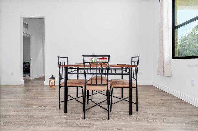 8031 SANDY CIR, Labelle, FL 33935