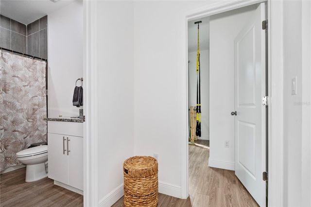 8031 SANDY CIR, Labelle, FL 33935