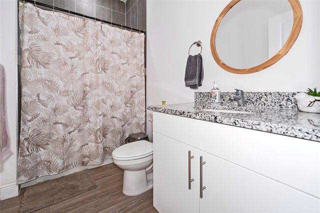 8031 SANDY CIR, Labelle, FL 33935