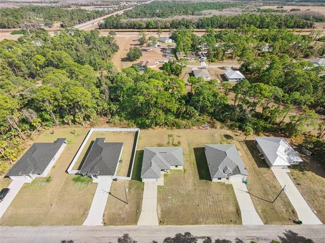 8031 SANDY CIR, Labelle, FL 33935