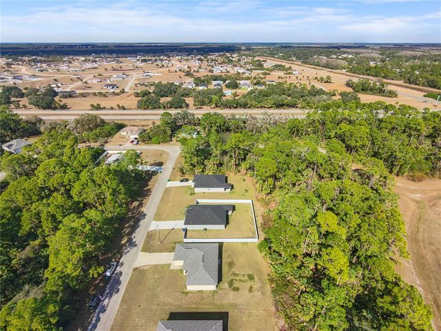 8031 SANDY CIR, Labelle, FL 33935