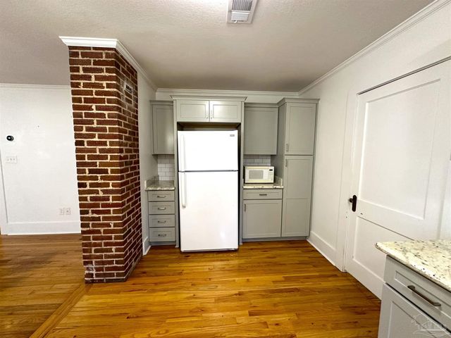 119 N J St, Pensacola, FL 32502