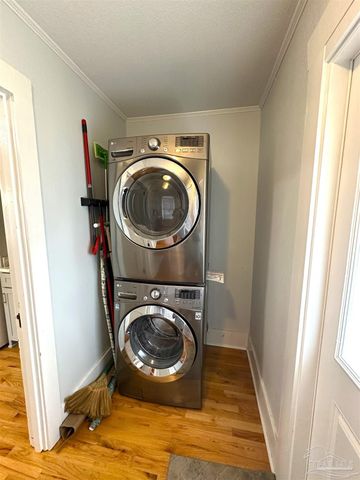 119 N J St, Pensacola, FL 32502