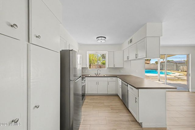 1624 N REVERE Street, Mesa, AZ 85201