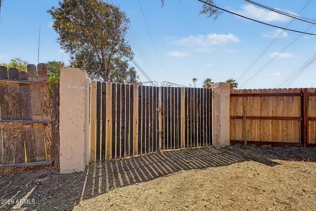 1624 N REVERE Street, Mesa, AZ 85201