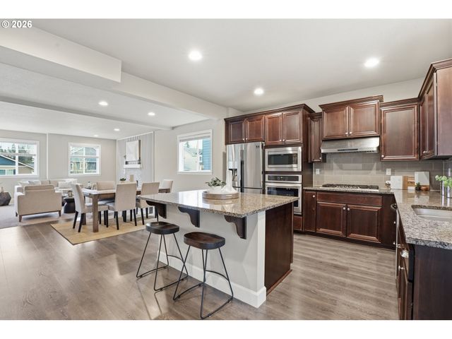 15557 Sw WREN Ln, Beaverton, OR 97007