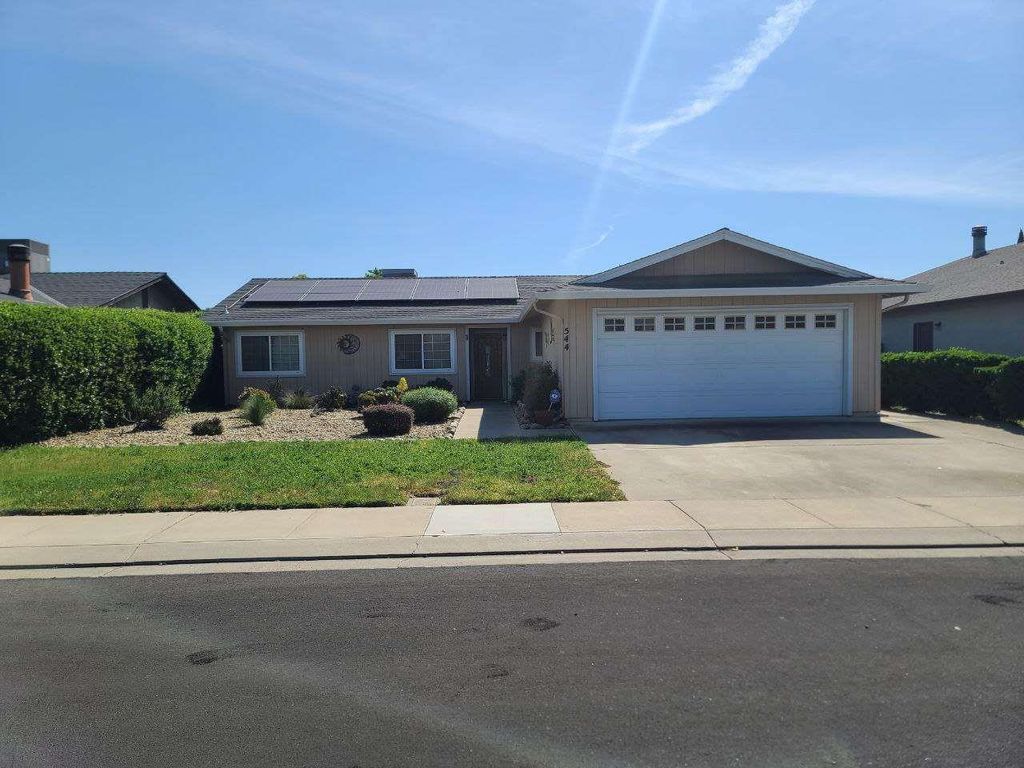 544 Hawes St, Manteca, CA 95336
